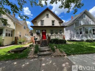 Main picture of 867 Juno Ave