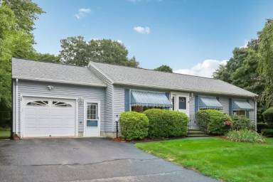 Main picture of 48 Lawndale Ave