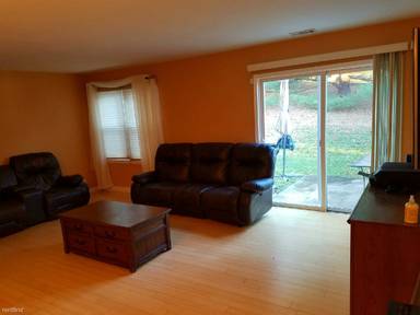 Main picture of 12 Tall Oaks Ct