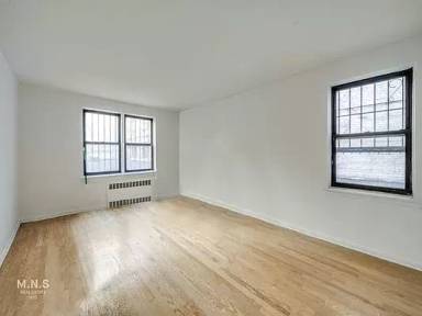 Main picture of 711 W End Ave Apartments