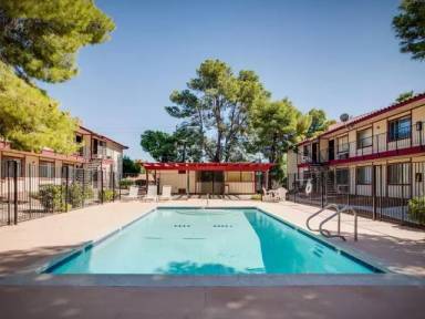 Main picture of Redwood Gardens