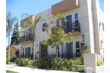 Main picture of 14206 Riverside Dr