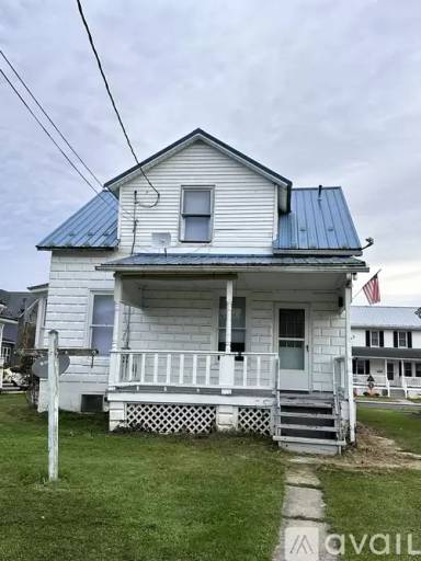 Main picture of 710 S Grand St
