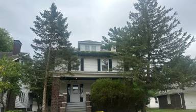 Main picture of 305 Phoenix Ave