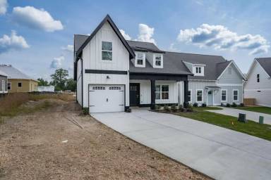 Main picture of Patton Crest Apartments