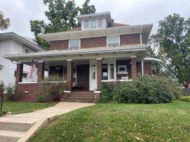 Main picture of 4909 California St