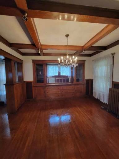 Main picture of 2119 Elliott Ave