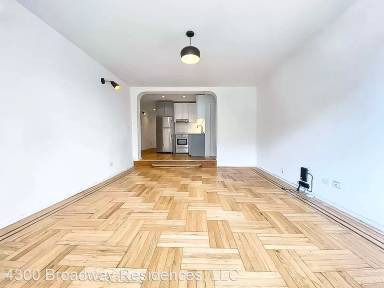 Main picture of 4300 Broadway Apartments