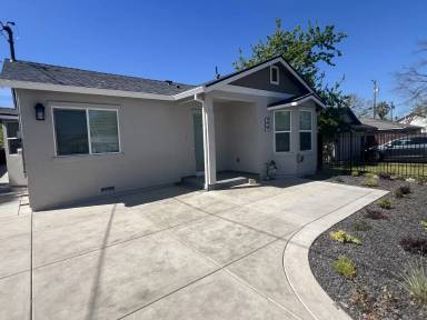Main picture of 2729 Rio Linda Blvd