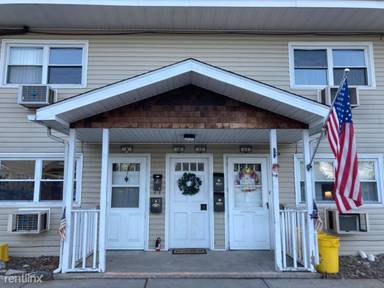 Main picture of 619 Cedar St
