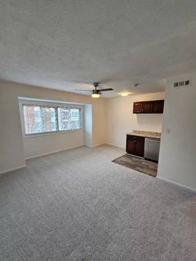 Main picture of 57 Pacific Dr
