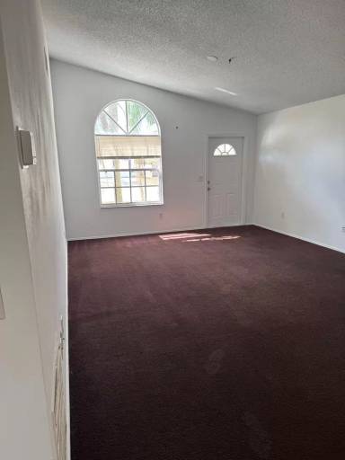 Main picture of 521 Londonderry Cir SE