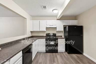 Main picture of 228 Bass Pond Glen Dr