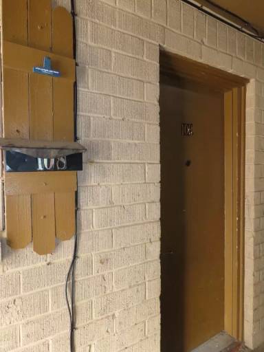 Main picture of 1629 W Mims St
