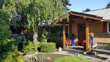 Main picture of 8511 Maple Ln