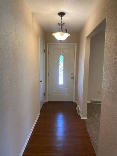 Main picture of 1002 Glenn Dr