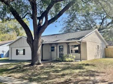 Main picture of 2806 Linden Tree St