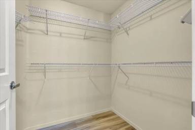 Main picture of 7135 S Durango Dr