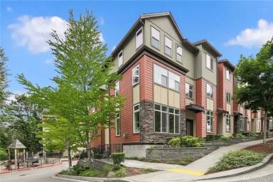 Main picture of 2211 NW Talus Dr