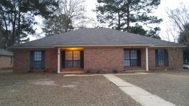 Main picture of 1930 Buck Ln