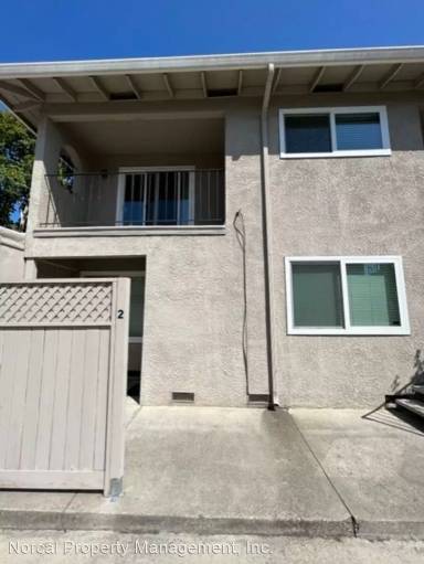 Main picture of 770 W Valley Dr