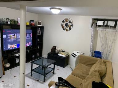 Main picture of 6419 Eliot Ave