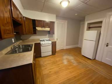 Main picture of 772 2nd St