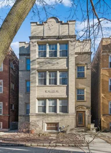 Main picture of 6513 N Bosworth Ave