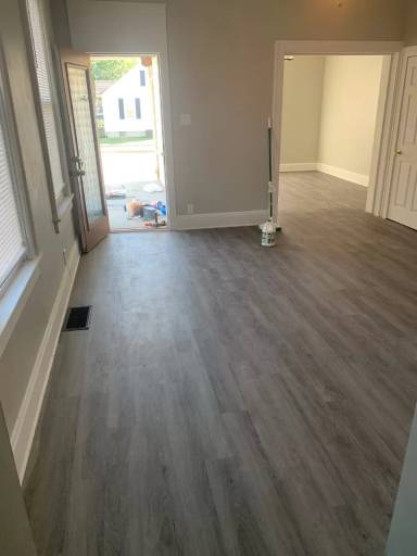 Main picture of 1662 Edison Ave