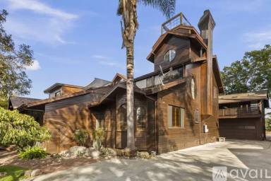 Main picture of 2216 Clarke Ave