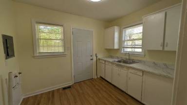 Main picture of 336 McPherson Ave