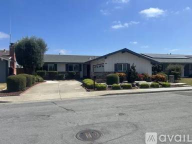 Main picture of 35432 Baldwin Pl