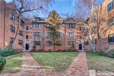 Main picture of 110 Livingston St