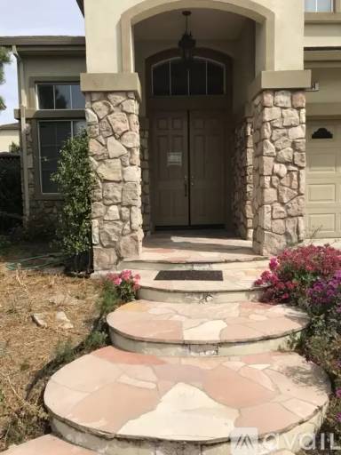 Main picture of 104 Valley Oaks Loop