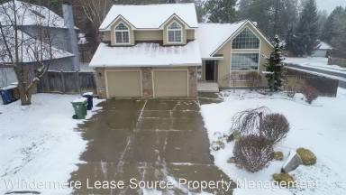 Main picture of 3702 S Lloyd Rd