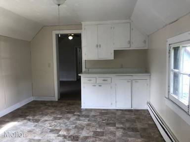 Main picture of 111 Hawley St