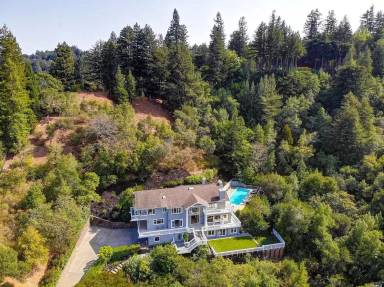 Main picture of 216 Evergreen Dr