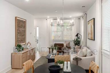 Main picture of 708 N DuPont Ave