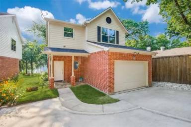 Main picture of 526 Jay St