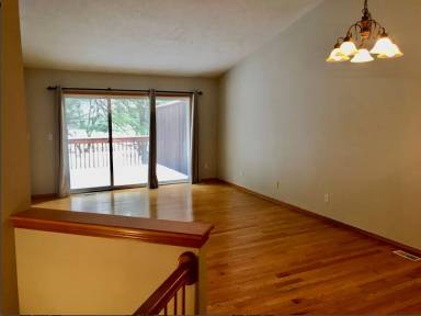 Main picture of 450 Abbey Mill Dr SE