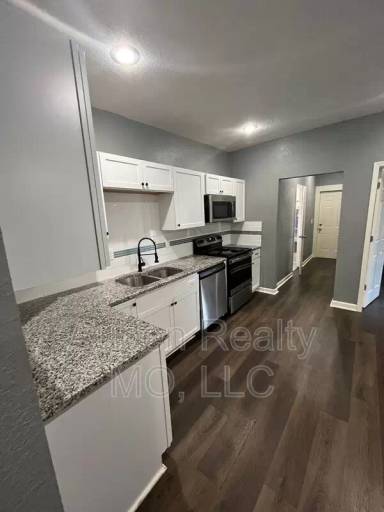 Main picture of 4119 Oak St