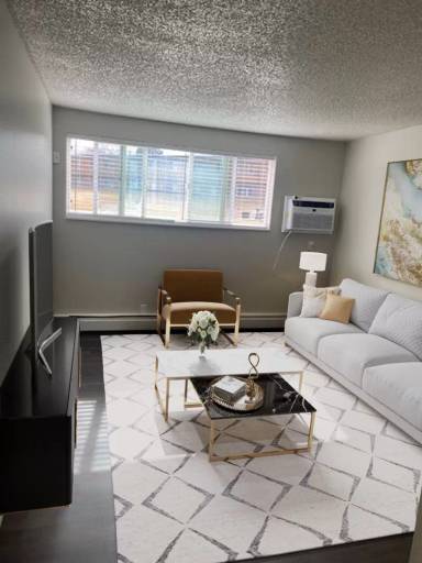 Main picture of 1300 Lakeview Ave