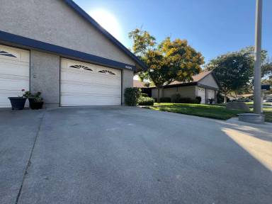 Main picture of 41009 Village 41