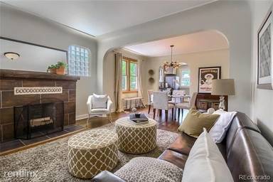 Main picture of 4463 N Clay St