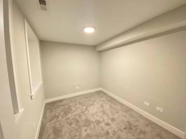 Main picture of 2338 S Leavitt St