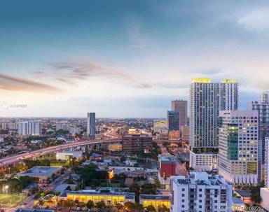 Main picture of Brickell Ten