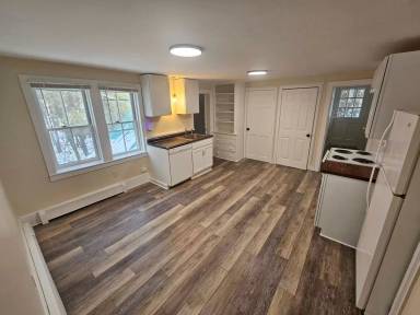 Main picture of 414 N State St