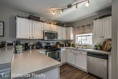 Main picture of 268 Hollingsworth Ln