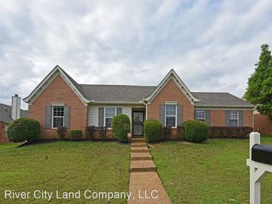 Main picture of 6747 Ross Manor Dr