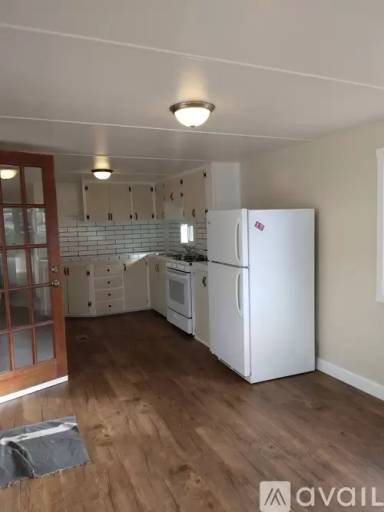 Main picture of 3300 Portola Dr